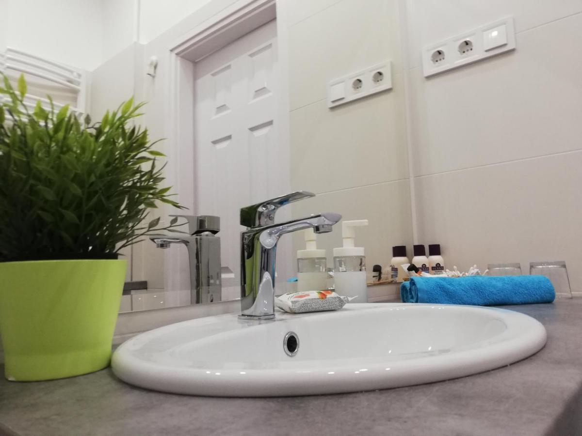 Pannonia Budapest Center Deluxe Εξωτερικό φωτογραφία